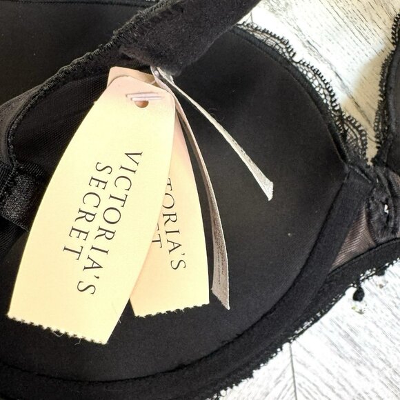 Victoria's Secret Push Up Bra Size 36D Red Black Lace Padded NWT NEW - Picture 4 of 5